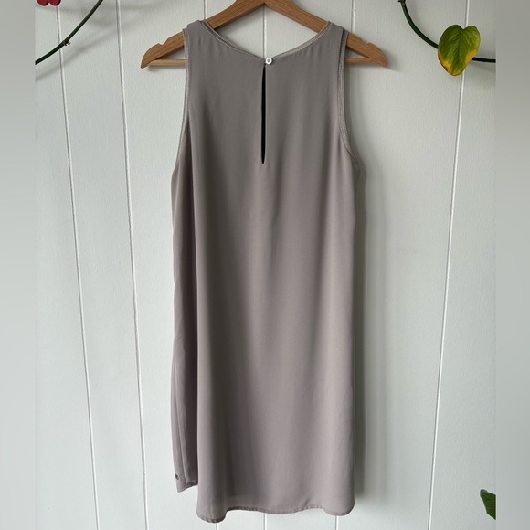 Monk & Lou Mauve Sleeveless Sheath Dress | Medium - Picture 5 of 7